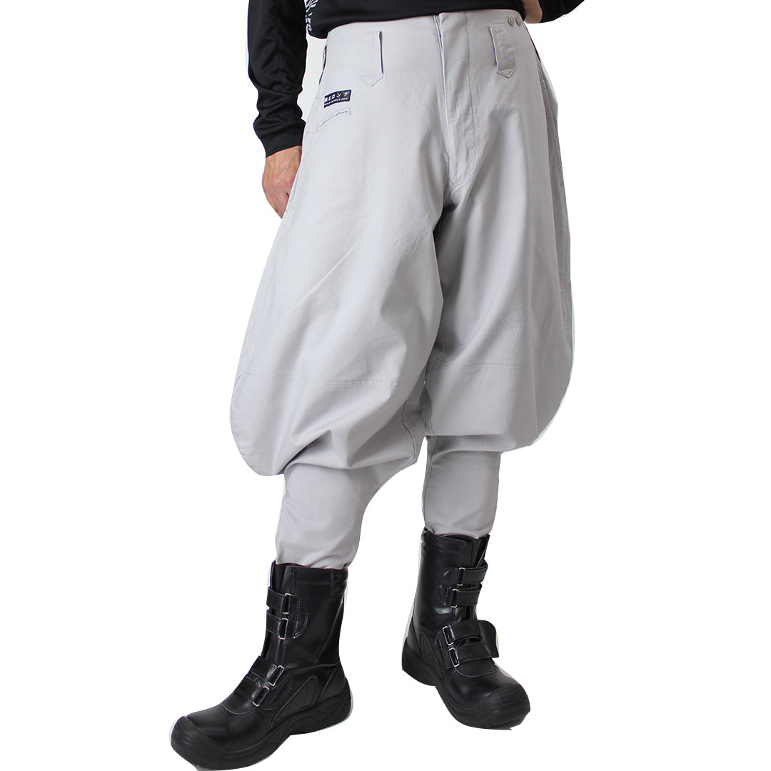 Toraichi 1016-412 Grey long hachibu tobi pants front view