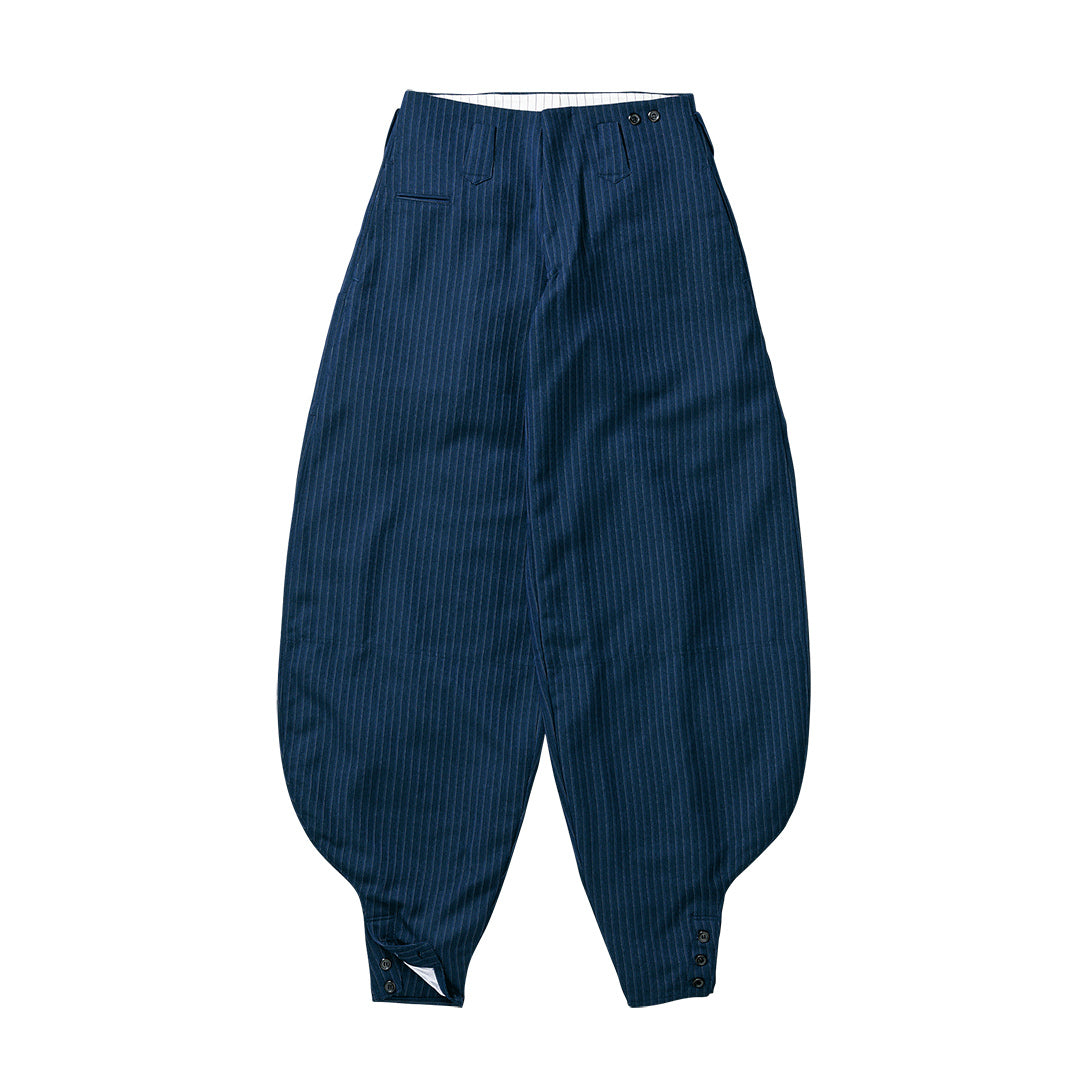 Three Buttons Super Super Long Eight-Quarter tobi pants in dark navy