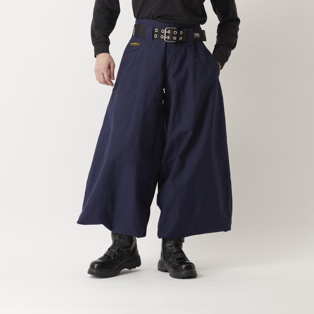 Toraichi tobi pants navy wide leg style with boots