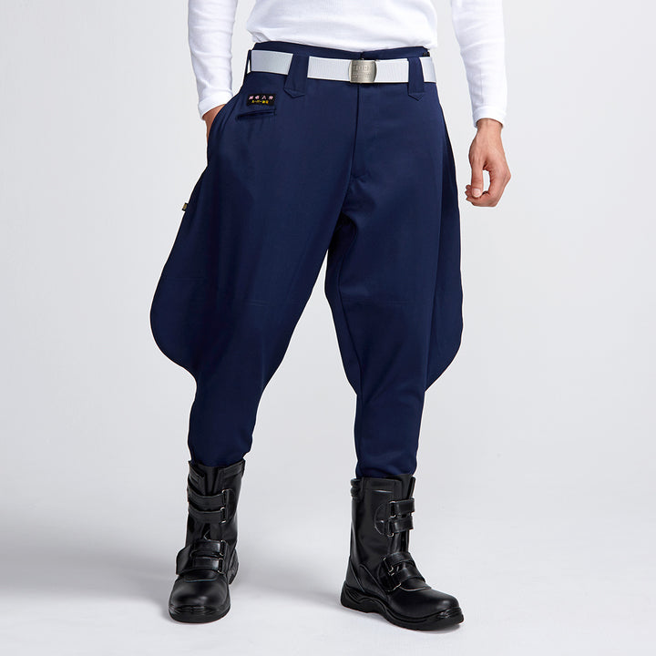Toraichi tobi pants in dark navy, back view with wide silhouette and slim tapered leg fit