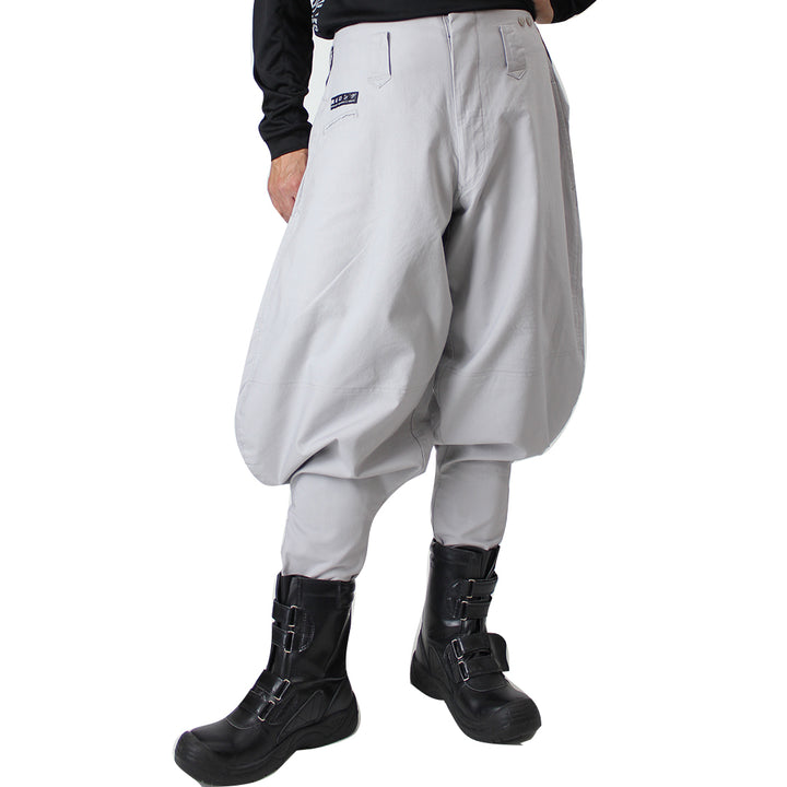 Toraichi 1016-412 Grey long hachibu tobi pants front view