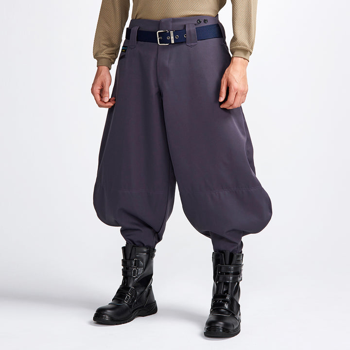Toraichi 2530-410 super long hachibu rouge Japanese tobi pants front view