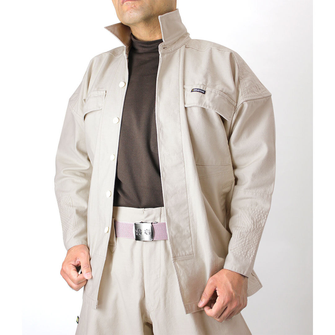 Toraichi 4441-301 tobi shirt in beige, styled with matching pants and belt