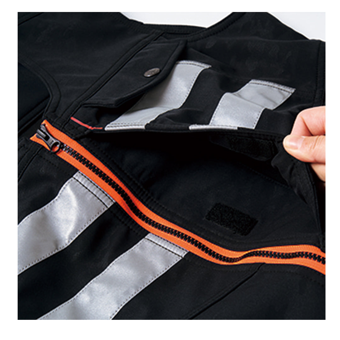 Close-up of reflective strip on Toraichi 9520-753 high-visibility vest