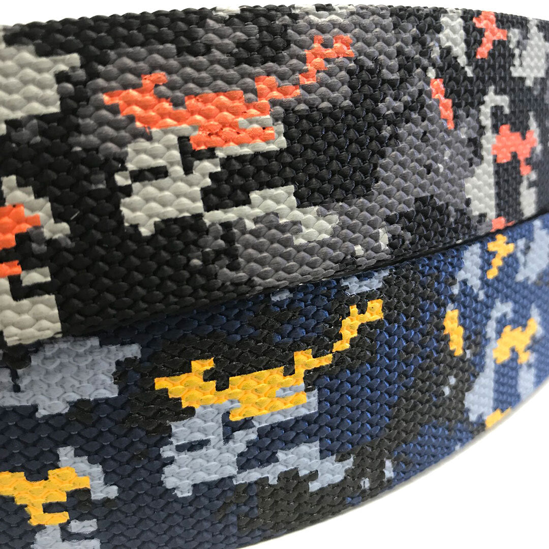 Detail of buckle and strap connection on Toraichi rouge camouflage belt