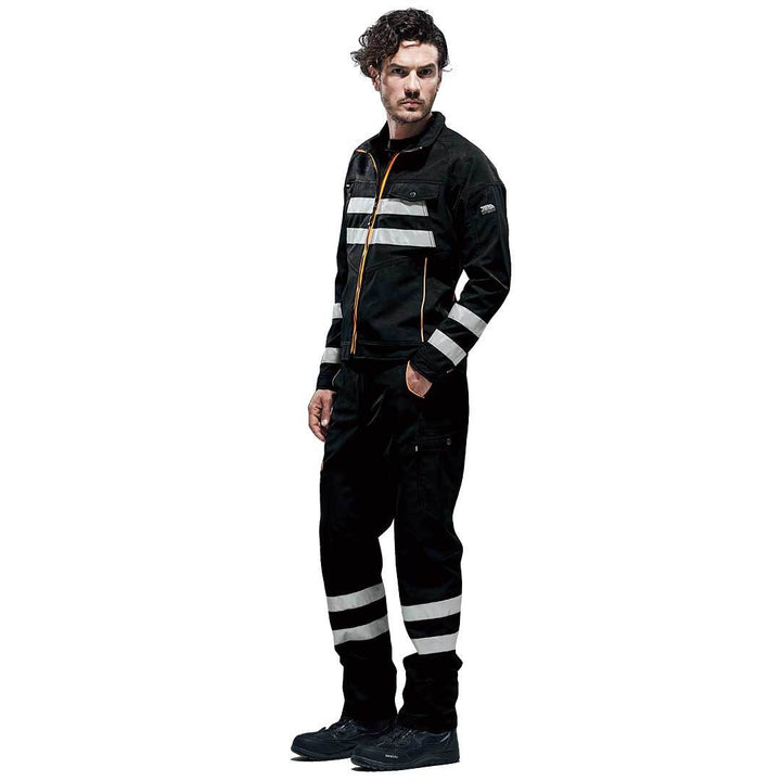 The Toraichi Japanese workwear 9520-751 cargo pants in black featuring reflective tape detailing and a durable water-repellent finish.