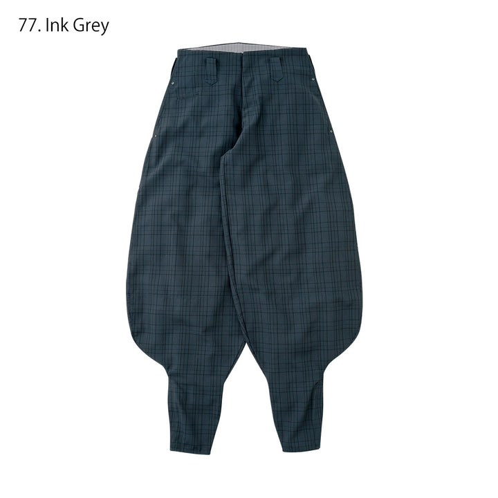 Streetwear look featuring Japanese carpenter trousers