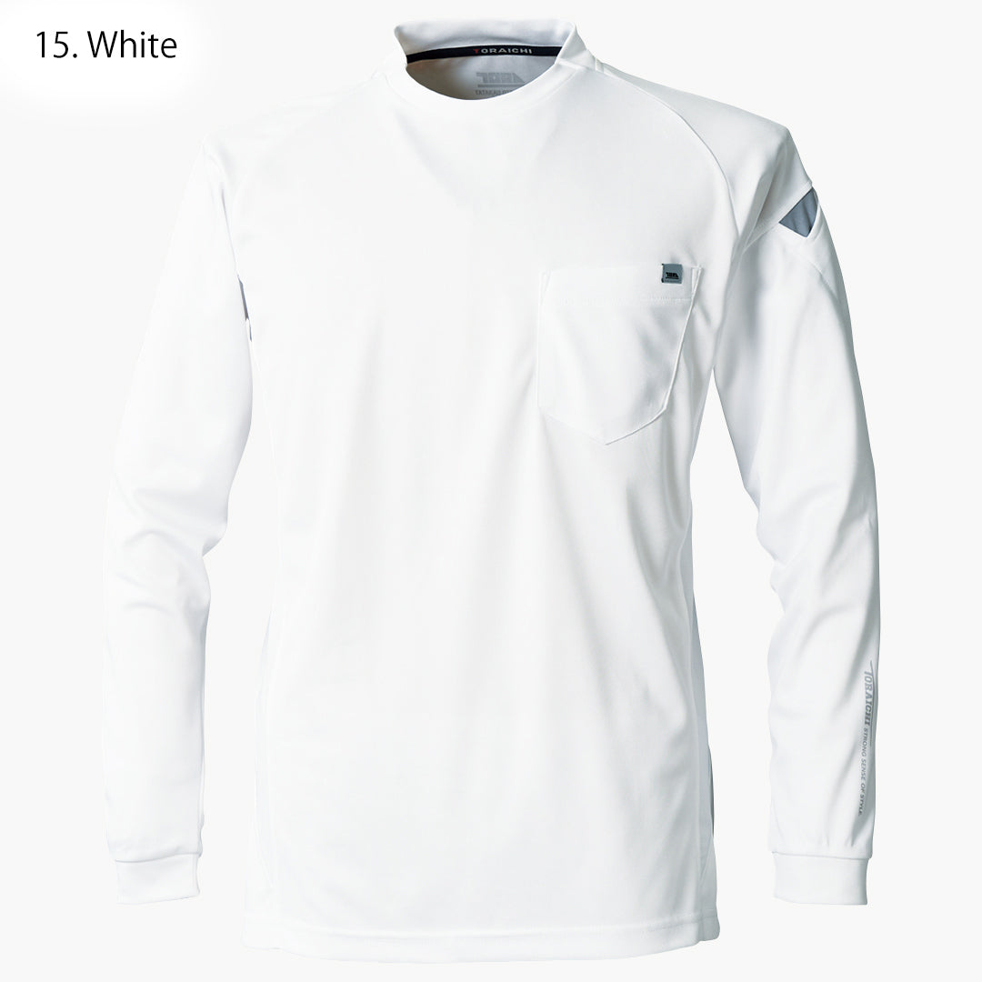 Close-up of chest pocket on Toraichi 5949-617 long sleeve shirt