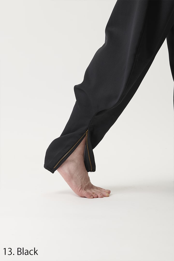 Functional and stylish Japanese Toraichi pants