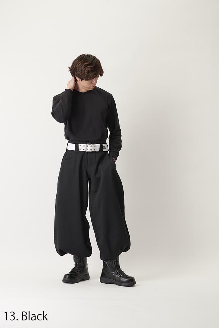 Stylish Toraichi tobi pants with subtle flair