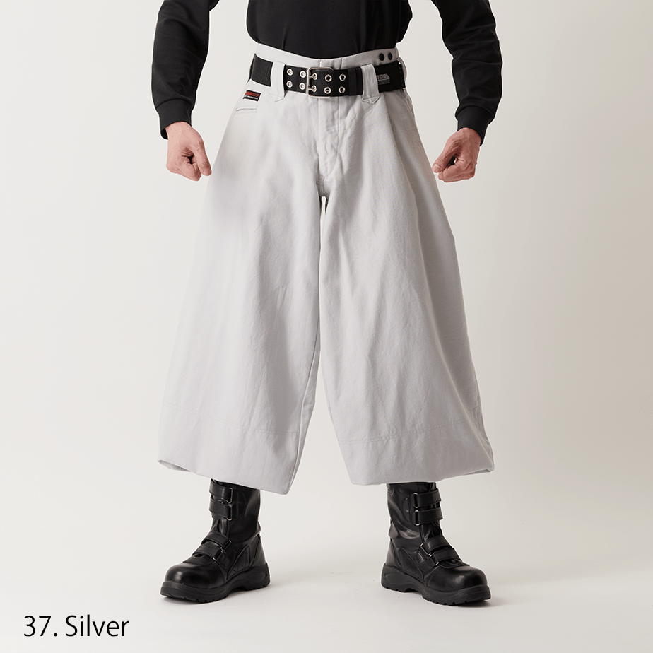 Front view Toraichi 4441-418 OD hachibu pants traditional Japanese workwear