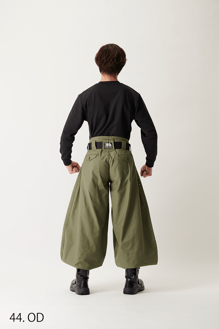 Back view Toraichi 4441-418 Japanese tobi pants navy authentic design
