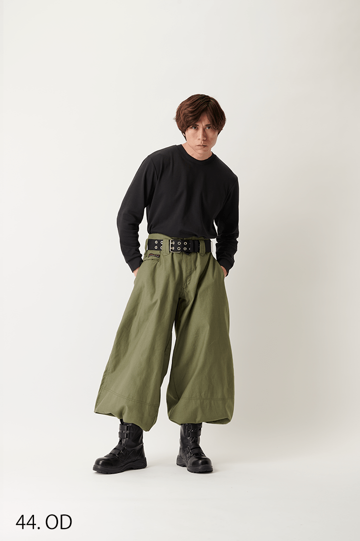 Camouflage gray Toraichi 4441-418 super long hachibu pants bold look