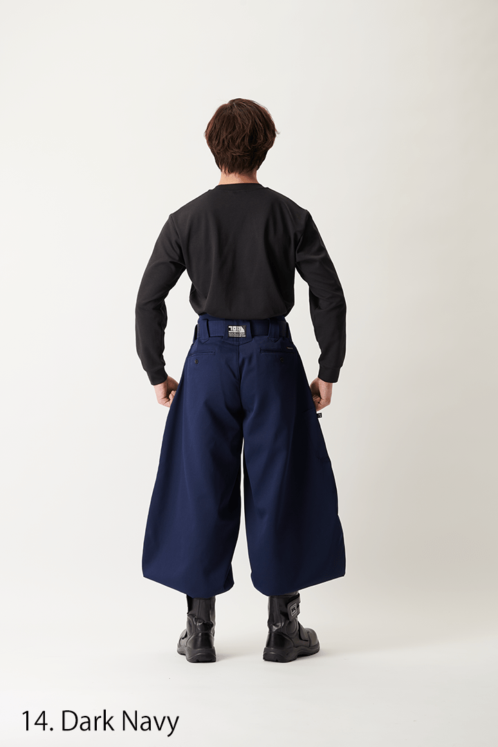 Authentic Japanese Toraichi 2530-418 hachibu pants in extra-wide cut