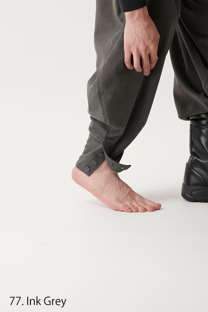 Toraichi tobi pants pleated design grey