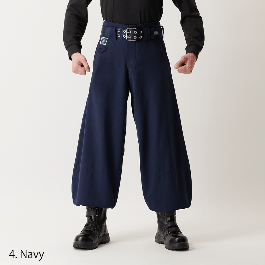 Toraichi tobi pants styled with boots grey