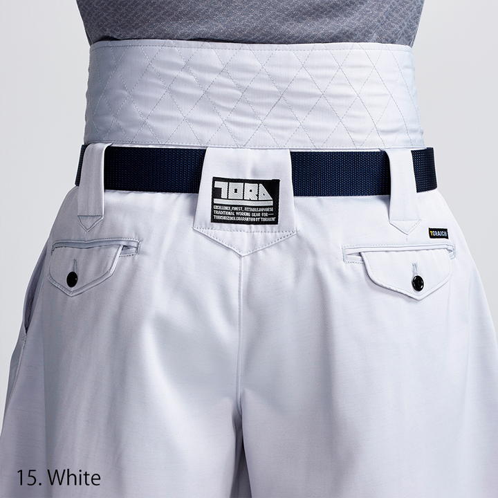 Toraichi tobi pants pocket close-up white
