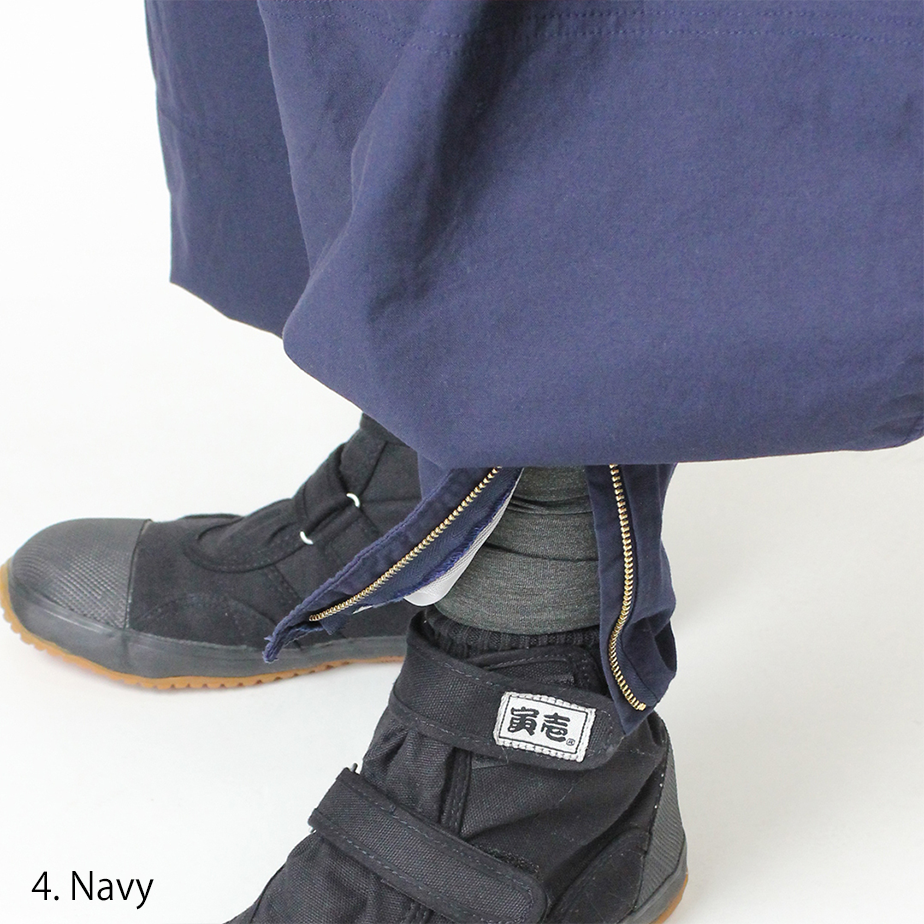 Toraichi 1016-418 Navy wide leg hachibu tobi pants for men