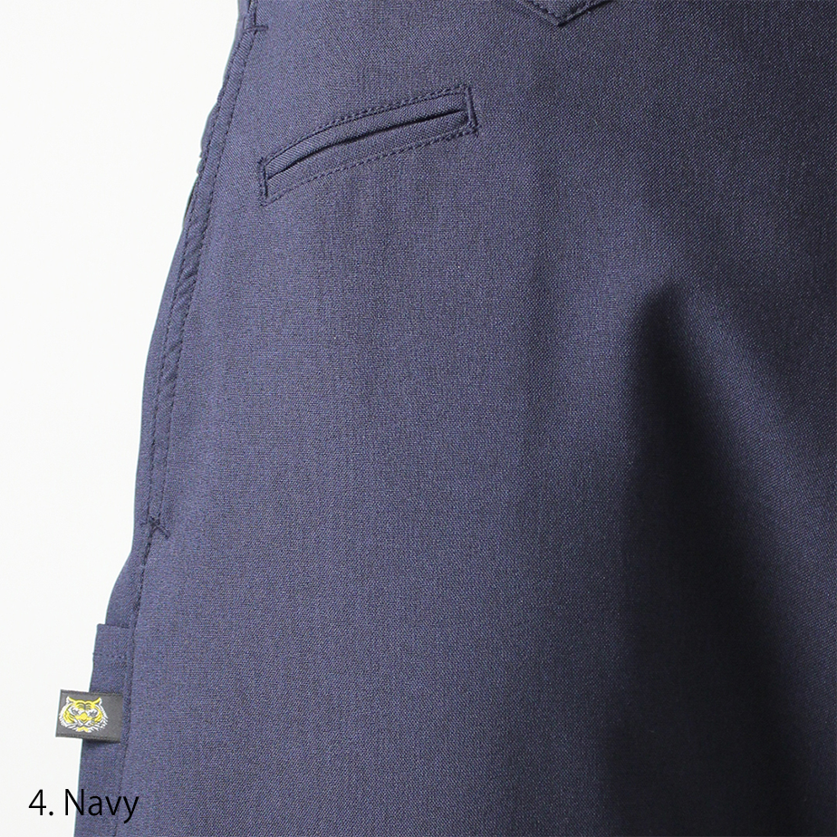 Navy Toraichi riding pants showcasing tobi pants construction