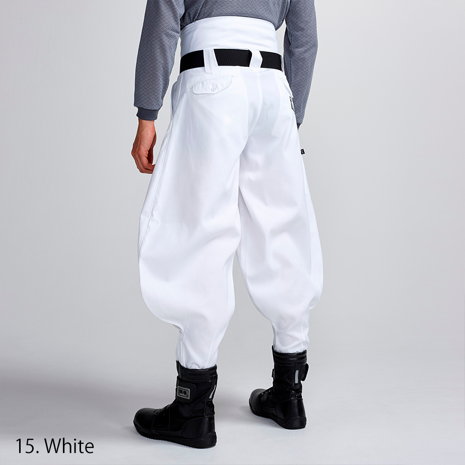 Toraichi tobi pants in white color, high-waisted Japanese workwear style