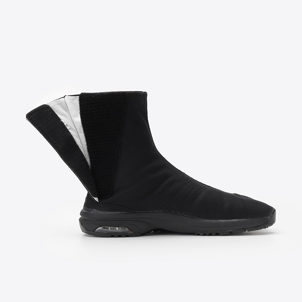 Tabi Boots – All Black – Magic Velcro Air Jog (0505-091)
