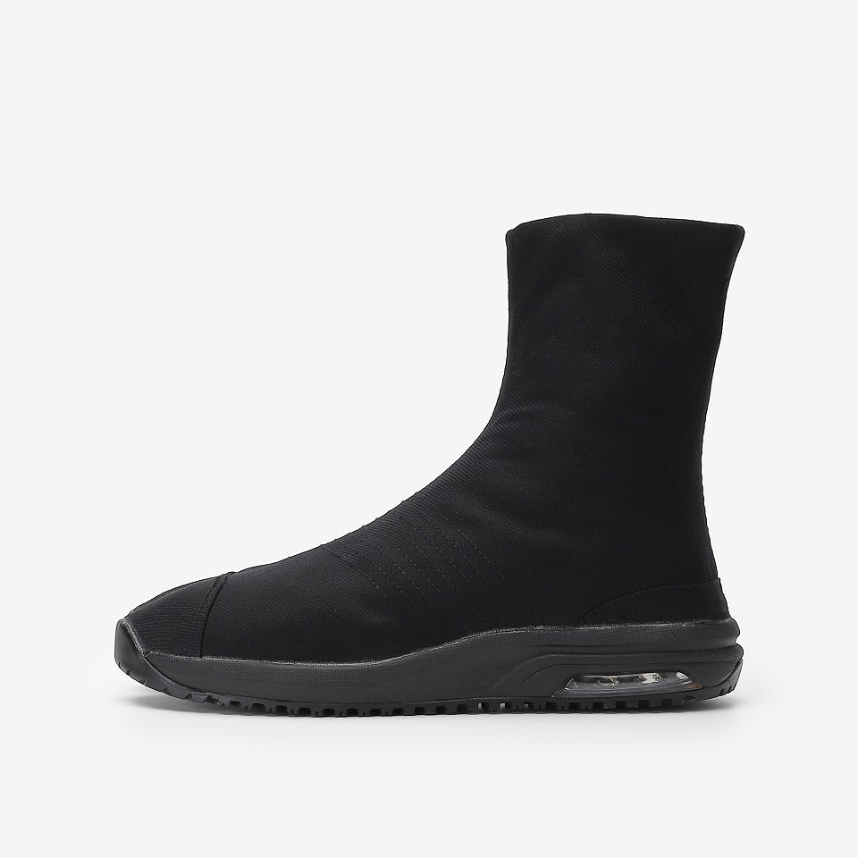 Tabi Boots – All Black – Magic Velcro Air Jog (0505-091)
