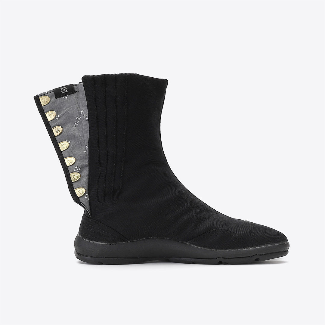 Rear view showing metal clasp fasteners on black Tabi Shoes
