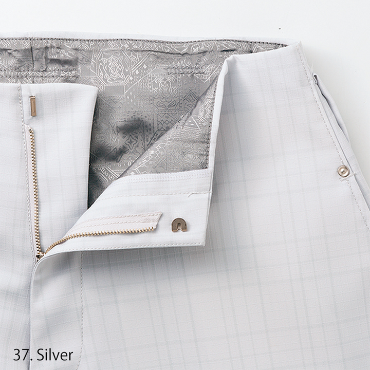 Traditional Japanese workwear pants with grid texture