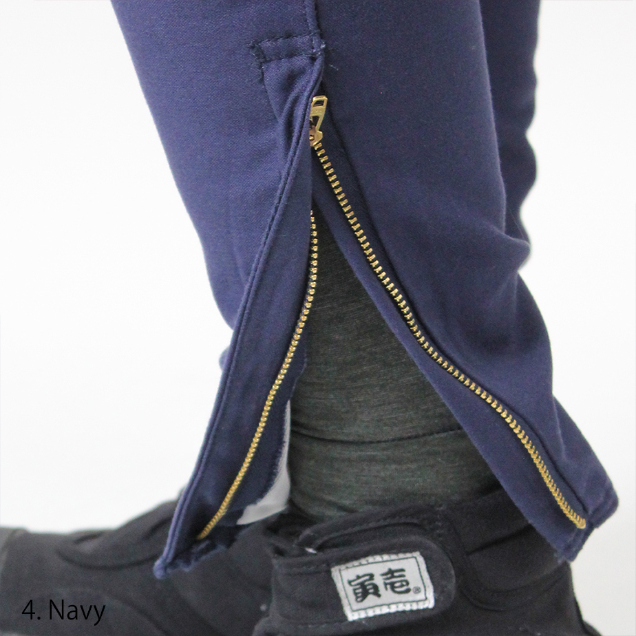 Toraichi tobi pants navy blue wide fit leg shape detail