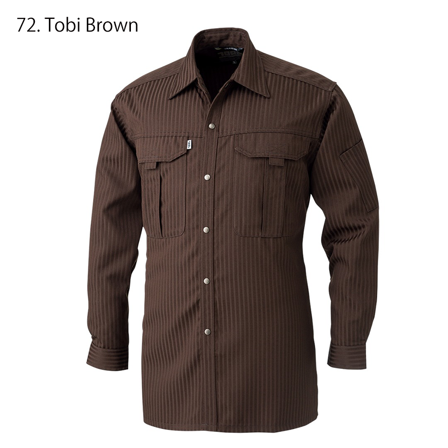 Collar close-up emphasizing sharp neckline and clean stitching