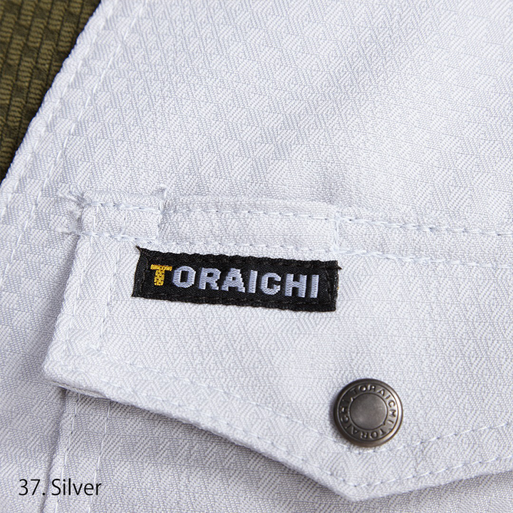 Front zipper and stitching details on Toraichi 7460-611 tobi vest