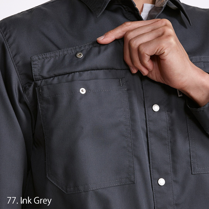 Chest pocket close-up showing clean construction on Toraichi 2151-125 shirt
