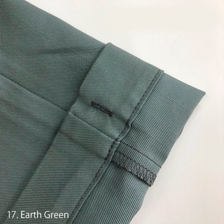 Macro shot of the Toraichi 2130-219 pants knee section with articulation stitching for enhanced flexibility during motion.