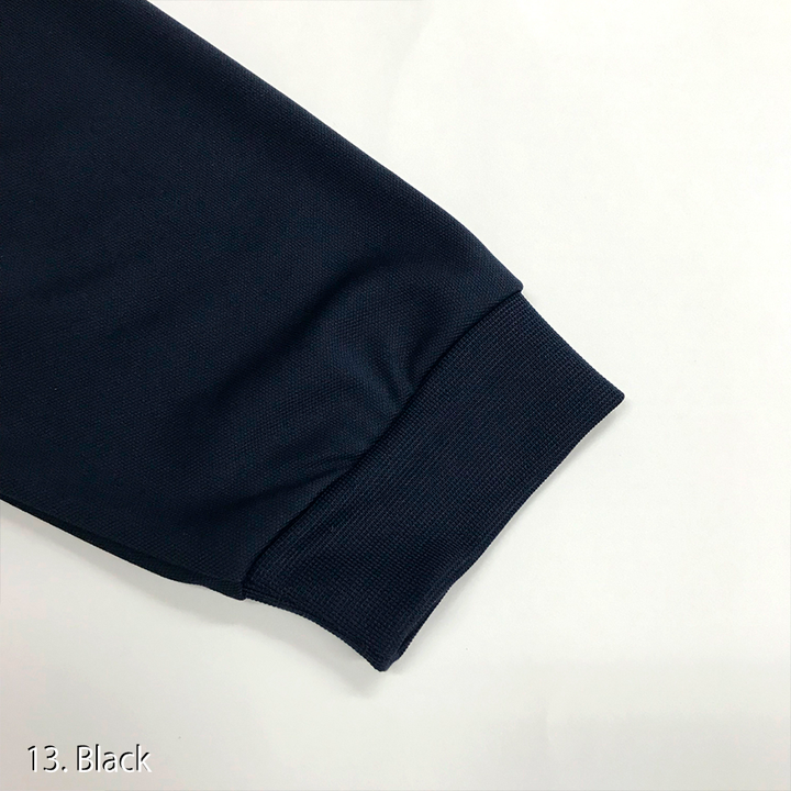Back yoke and stitching details on Toraichi 5949-617 long sleeve crew shirt