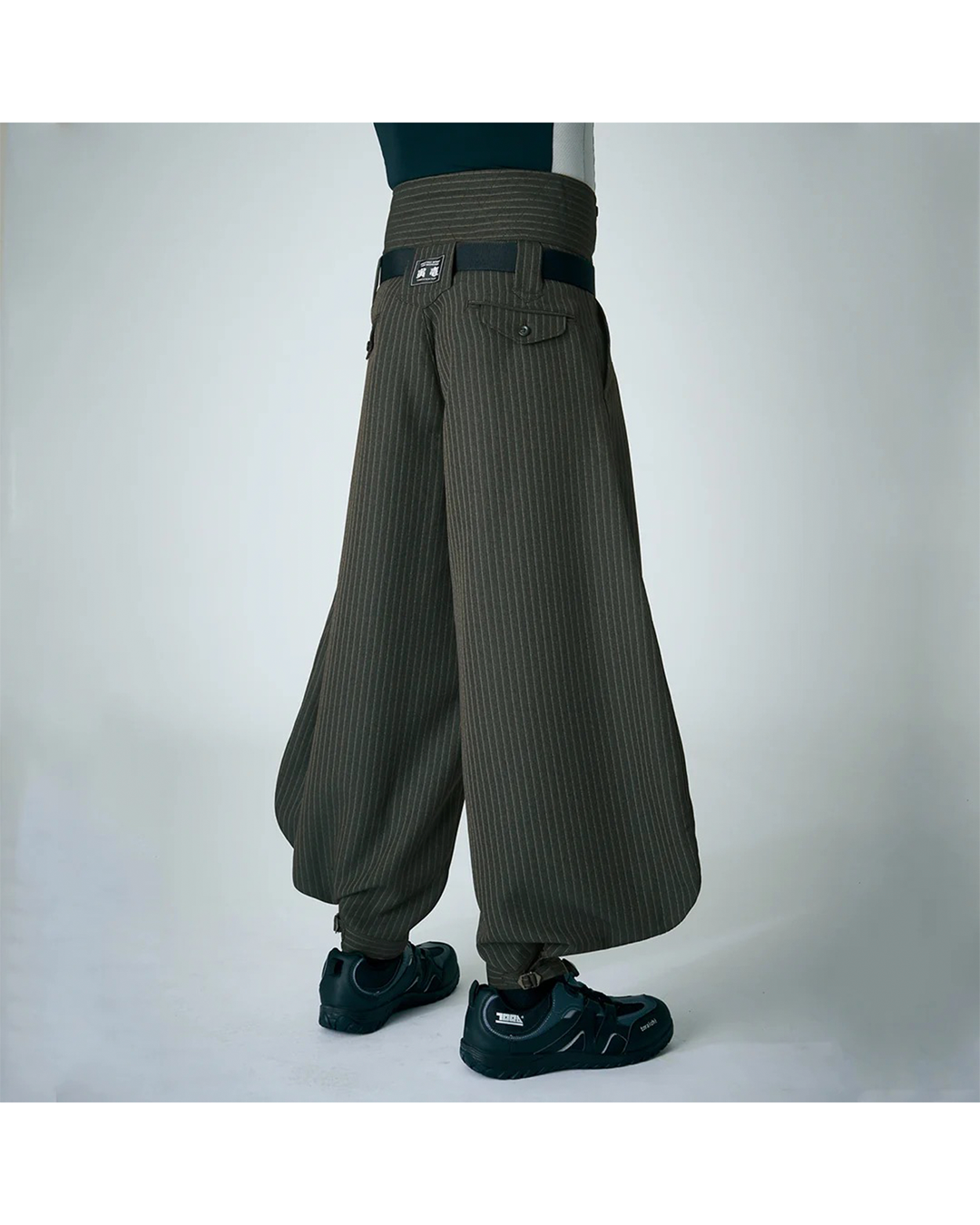 Toraichi 4309-441 Nikka G Pants | Pinstripe Japanese Tobi Pants Toraichi 4309-441 Nikka G Pants | Pinstripe Japanese Tobi Pants