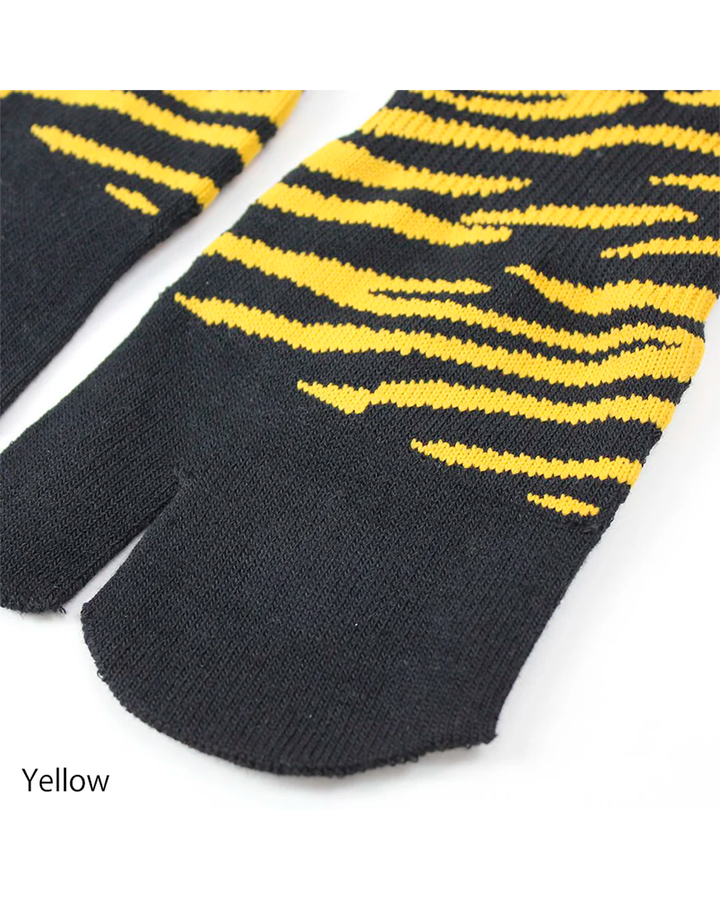 0111-909 Tiger Stripe Tabi Split Toe Socks (8 Pairs)